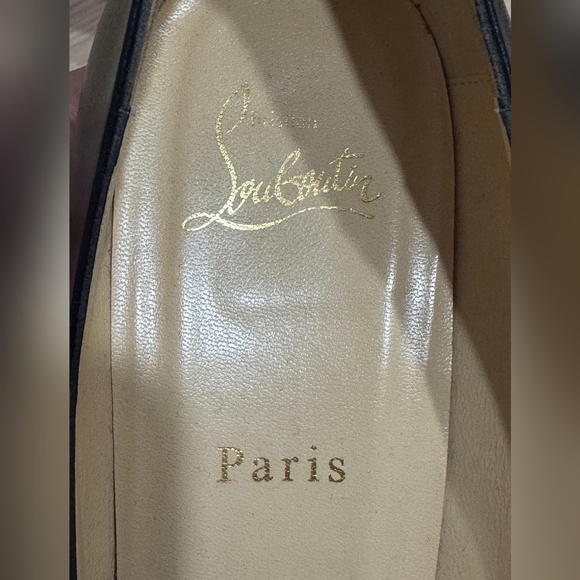 Elegant Black Leather Women's Heels - Picture 8 of 9